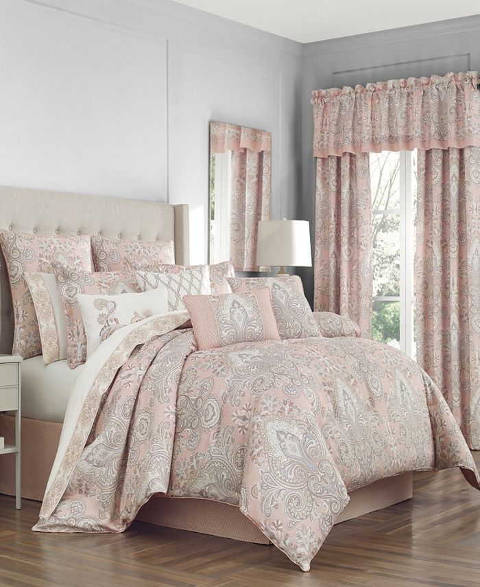 Blush queen comforter set deals