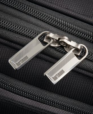 Metropolitan 2 22" Carry-on Spinner