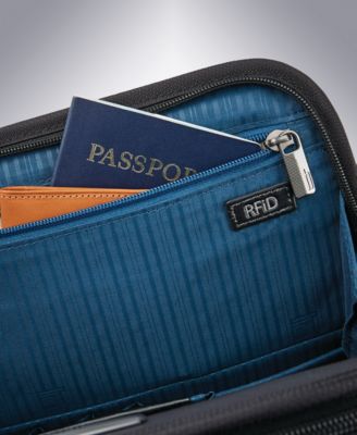 Metropolitan 2 17" Backpack