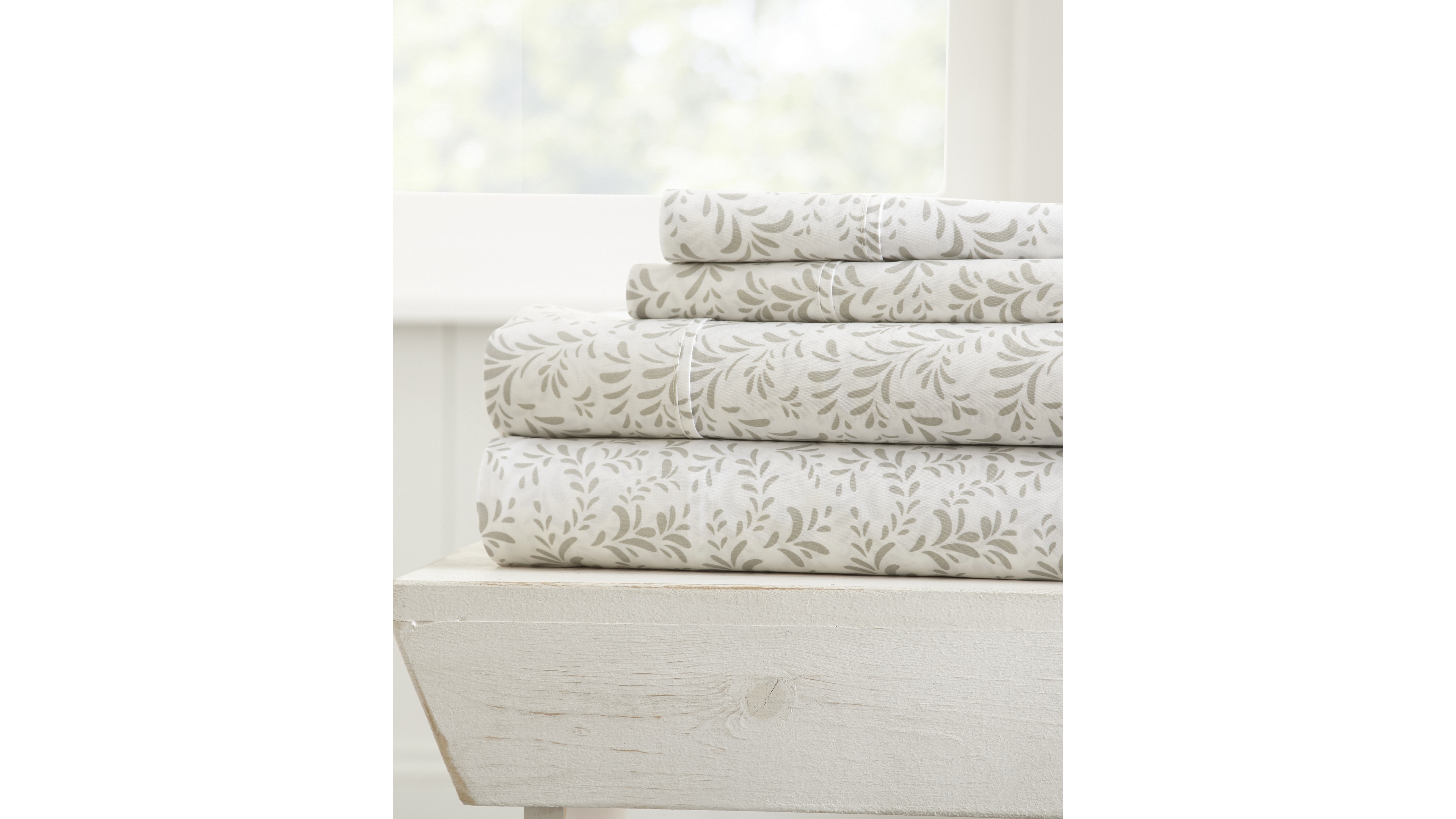 ienjoy Home The Farmhouse Chic Premium Ultra Soft Pattern 4-Pc. Sheet Set, King