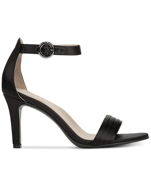 naturalizer kinsley silver