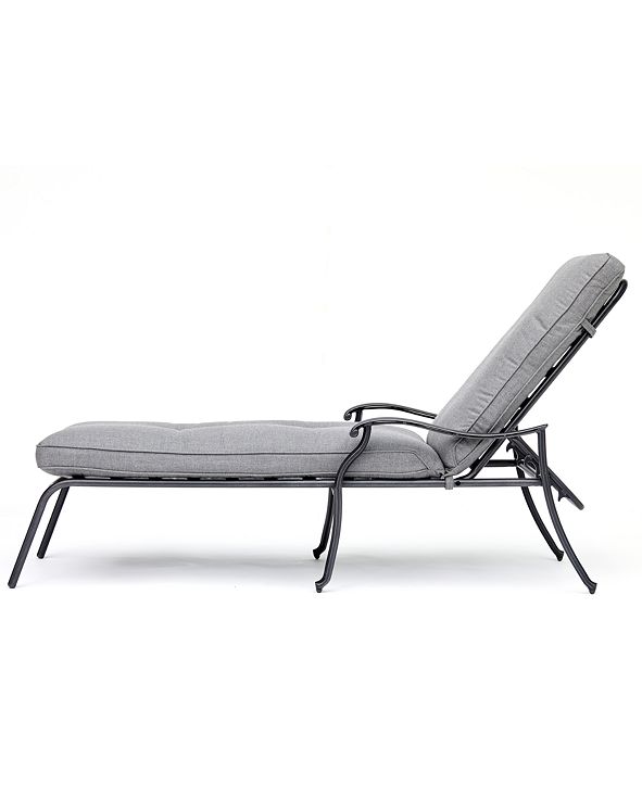 Furniture Vintage II Outdoor Chaise Lounge With Sunbrella® Cushion