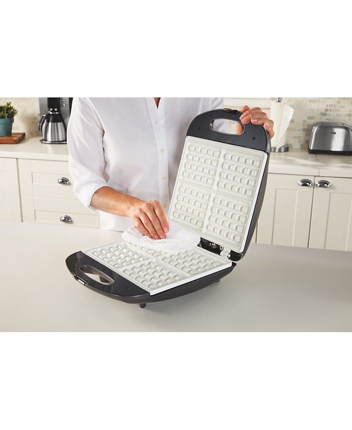 Oster Infusion Series Duraceramic™4Slice Belgian Waffle Maker, White