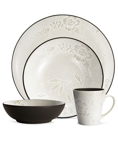 Noritake Dinnerware, Colorwave Bloom 4 Piece Place Setting