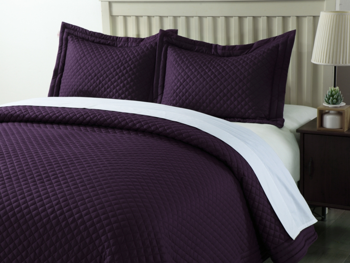 Lotus Home Diamondesque Water And Stain Resistant Microfiber Quilt In Plum