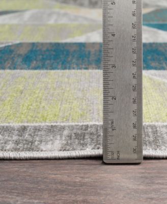 Rafetus ETS-2329 5'3" x 7'7" Area Rug