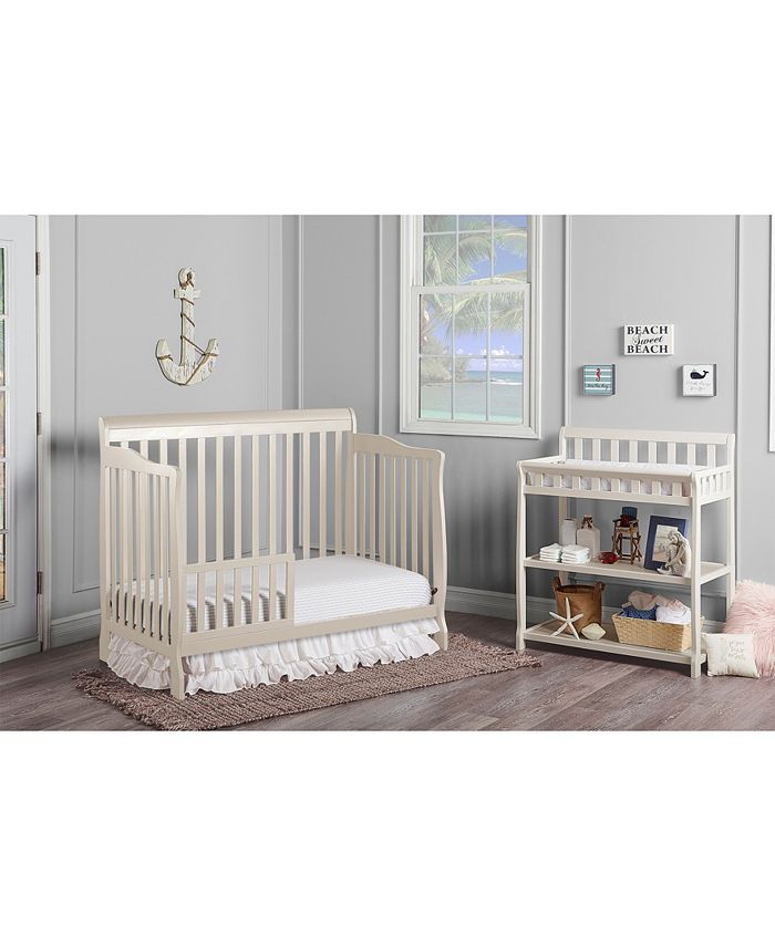 Dream On Me Ashton 5 in 1 Crib Macy