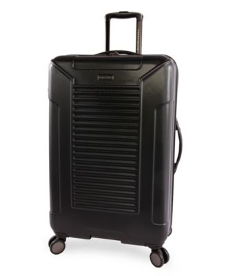 Nova 29" Spinner Luggage