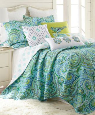 teal blue quilt