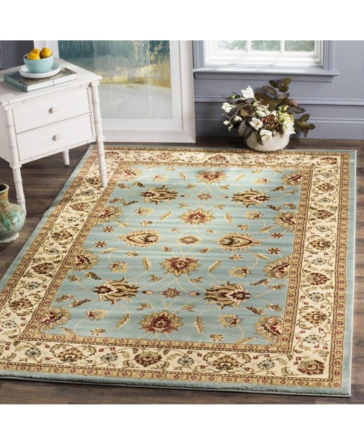 Safavieh Lyndhurst LNH553 and Ivory 5'3" x 7'6" Area Rug