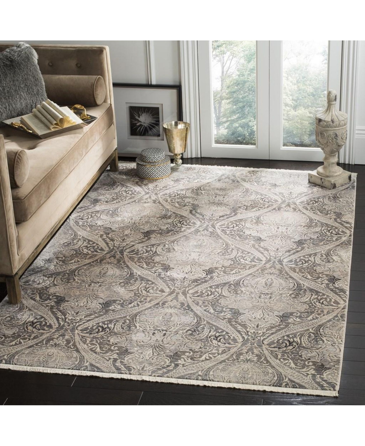 Safavieh Vintage Persian Gray and Charcoal 7'-6