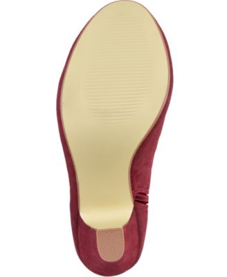 Women's Piper Cagey Upper Round Toe Dress Shooties