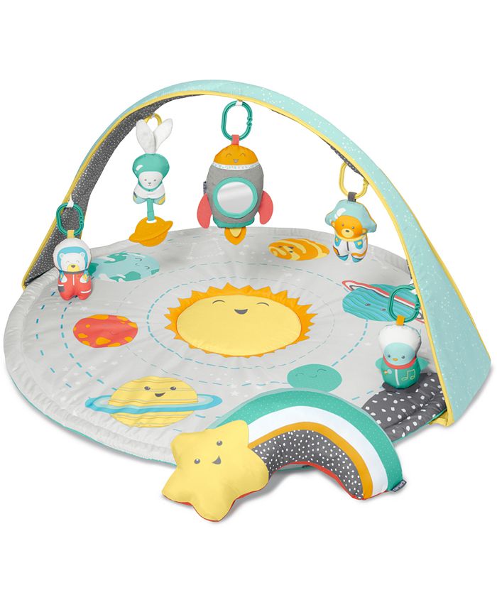 Carter's 2025 activity gym