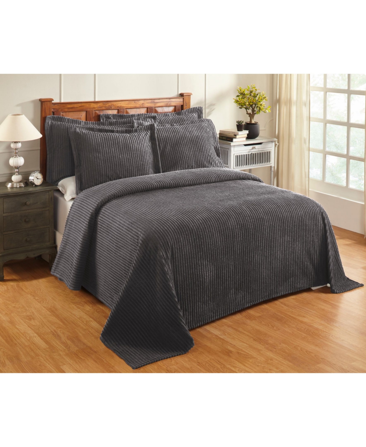 https://slimages.macysassets.com/is/image/MCY/products/0/optimized/13046480_fpx.tif?wid=1200&fmt=jpeg&qlt=100
