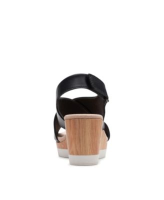 clarks cammy pearl wedge sandal