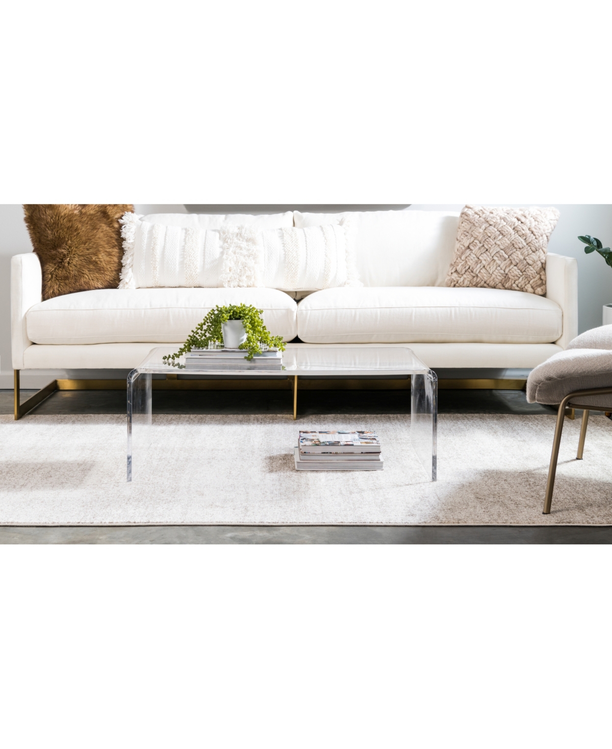 Bayshore Home Lyon Lyo3 5' x 8' Area Rug