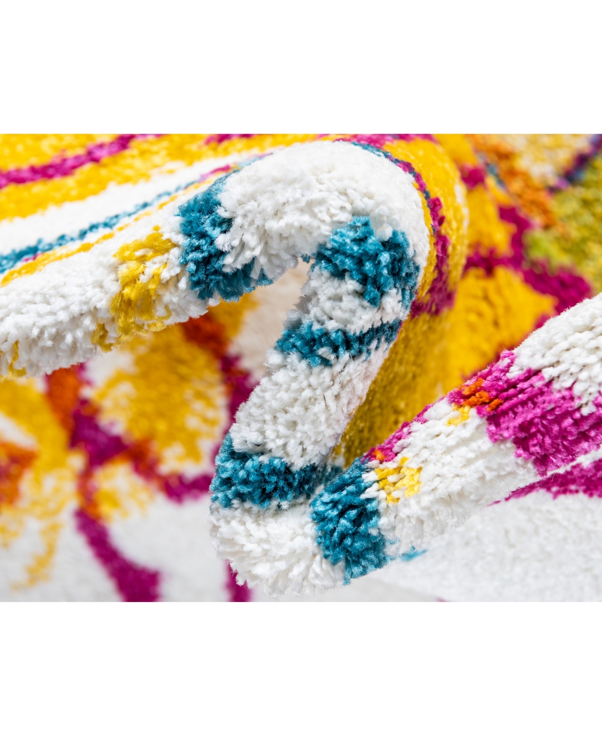 Bayshore Home Pari Par1 Area Rug