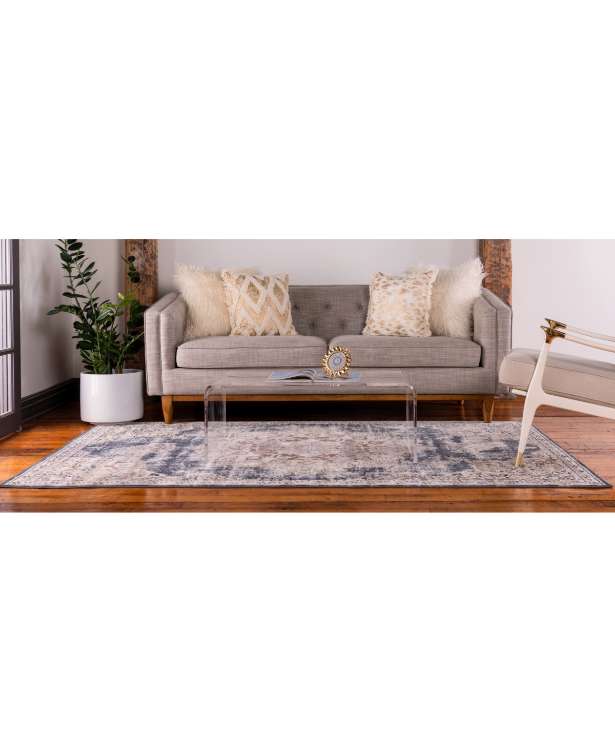 Bayshore Home Odette Ode1Area Rug - Dark Blue