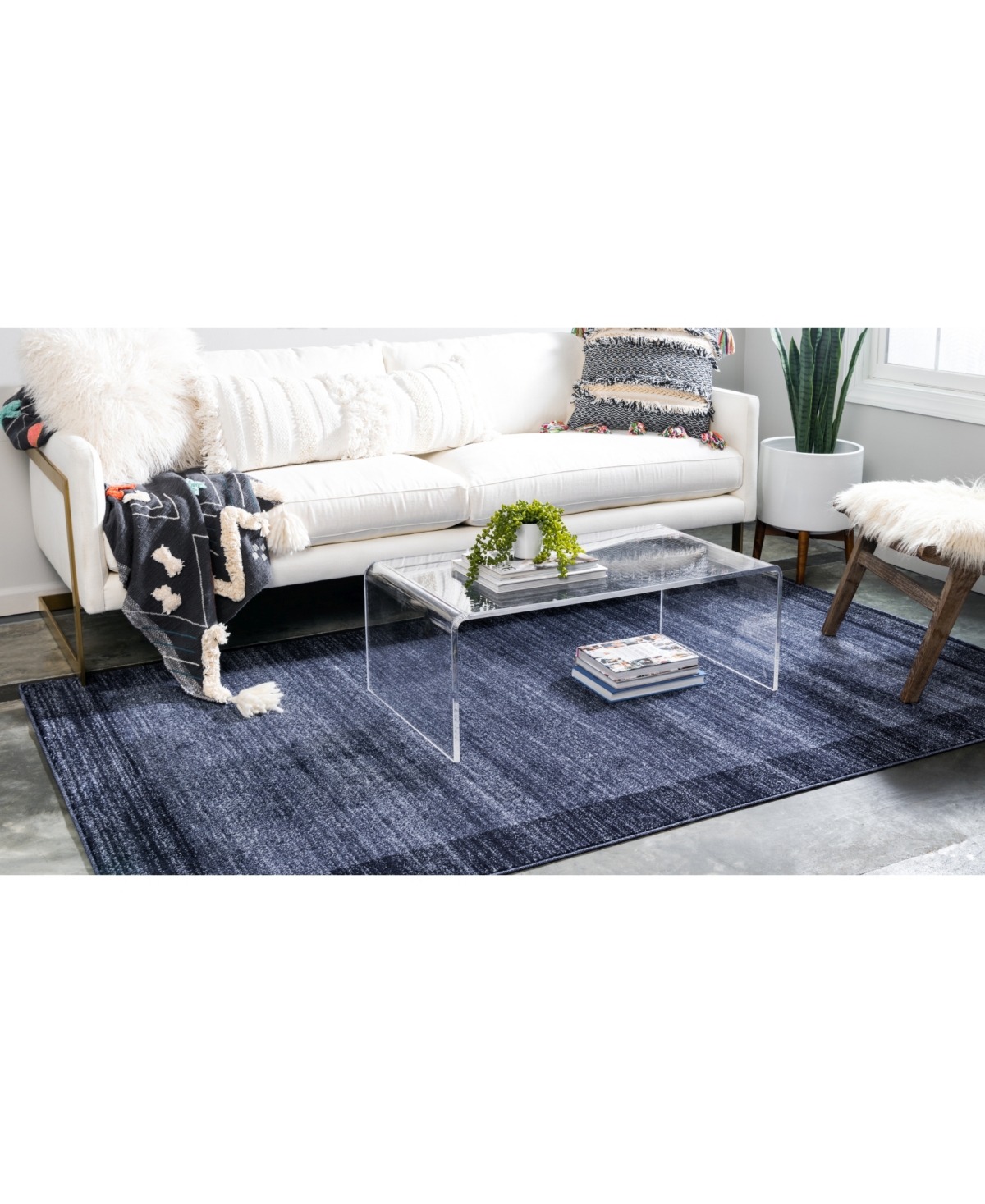 Bayshore Home Lyon Lyo4 7' x 10' Area Rug