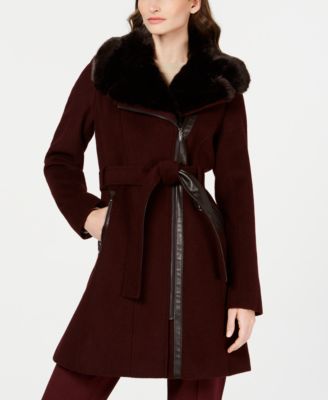 maroon fur collar