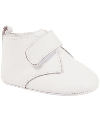 white infant dress shoes