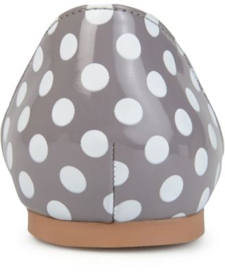 Journee Womens Kavn Medium and Wide Width Comfort Insole Slip On Round Toe Ballet Dress Flats