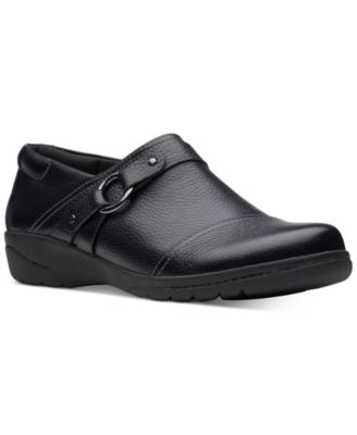 Clarks Collection Women's Cheyn Fame 