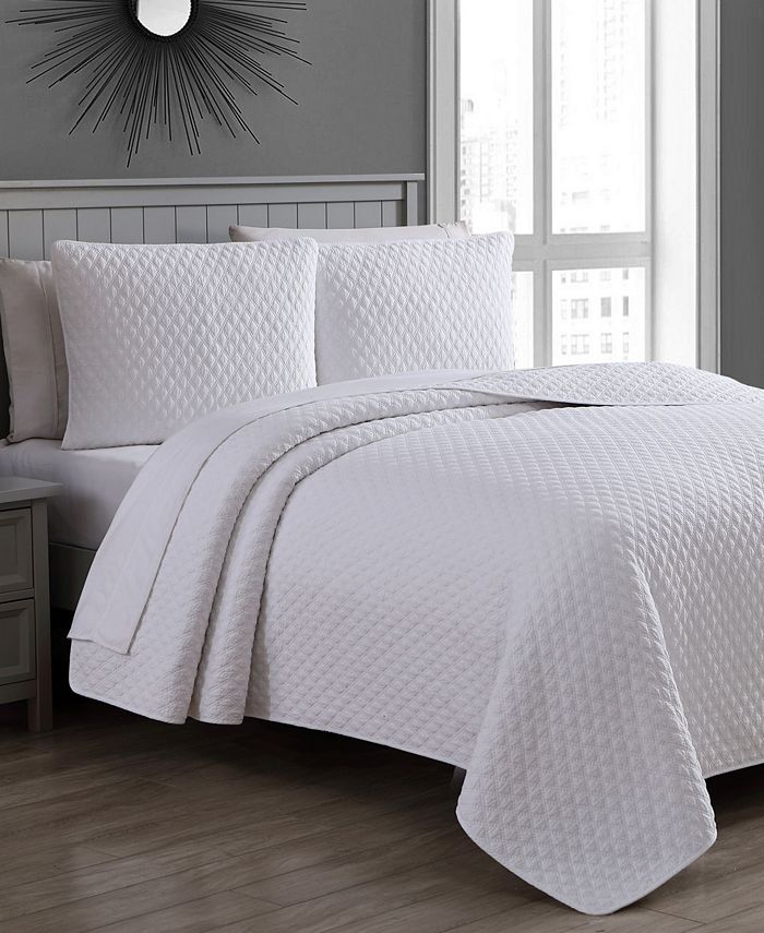 Fenwick Isle Gray Quilt Set- King main image 0