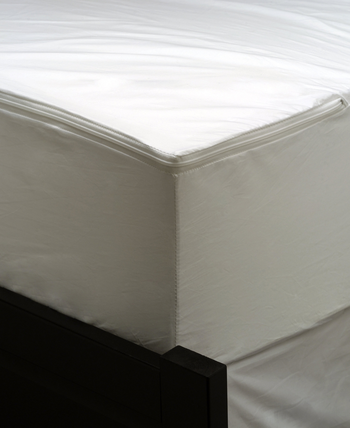 AllerEase Waterproof Allergy Protection Zippered Mattress Protector