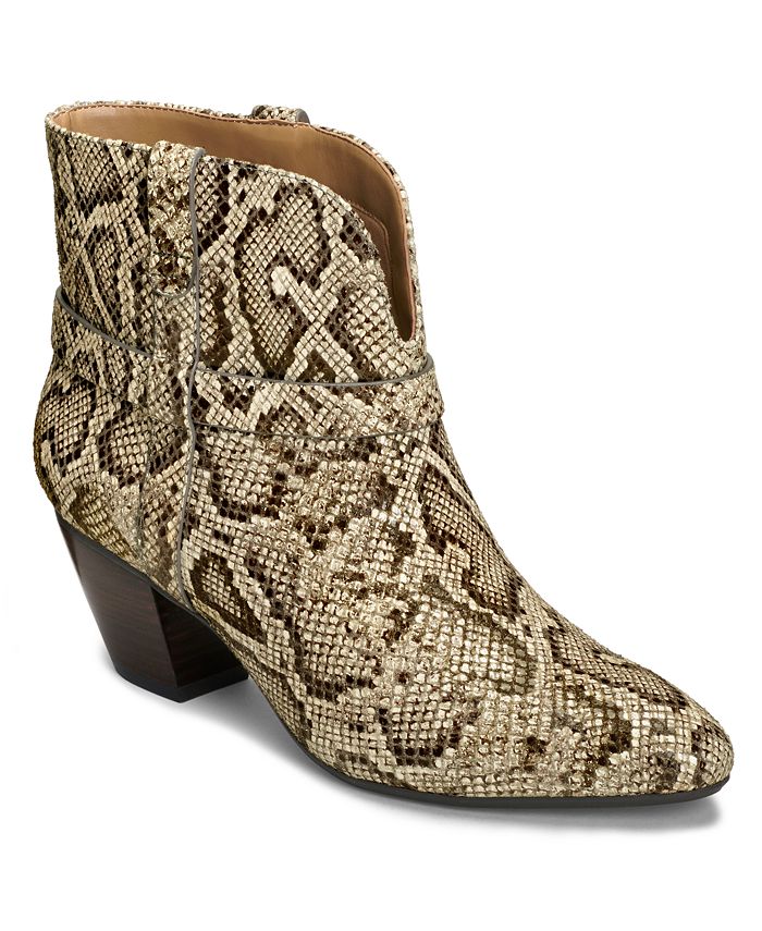 Martha stewart 2025 aerosoles boots