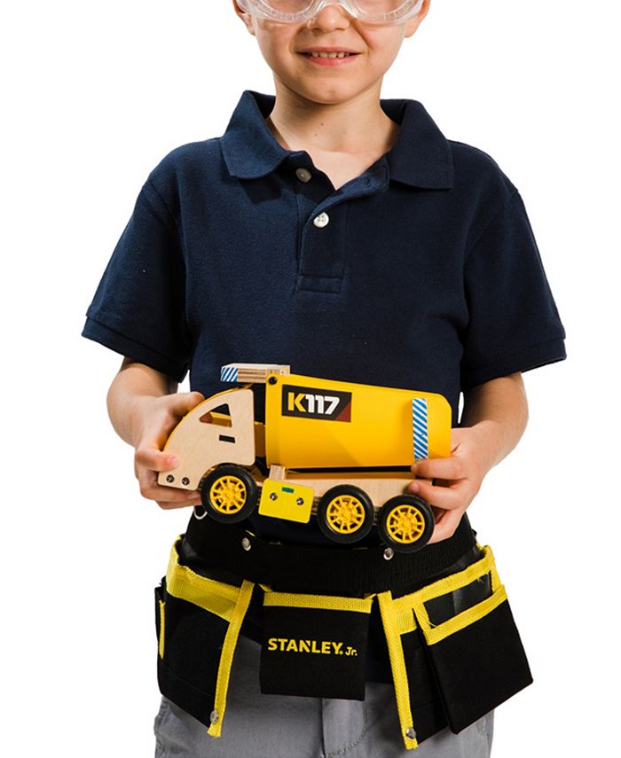 STANLEY Jr. Wooden DIY Kit - Dump Truck