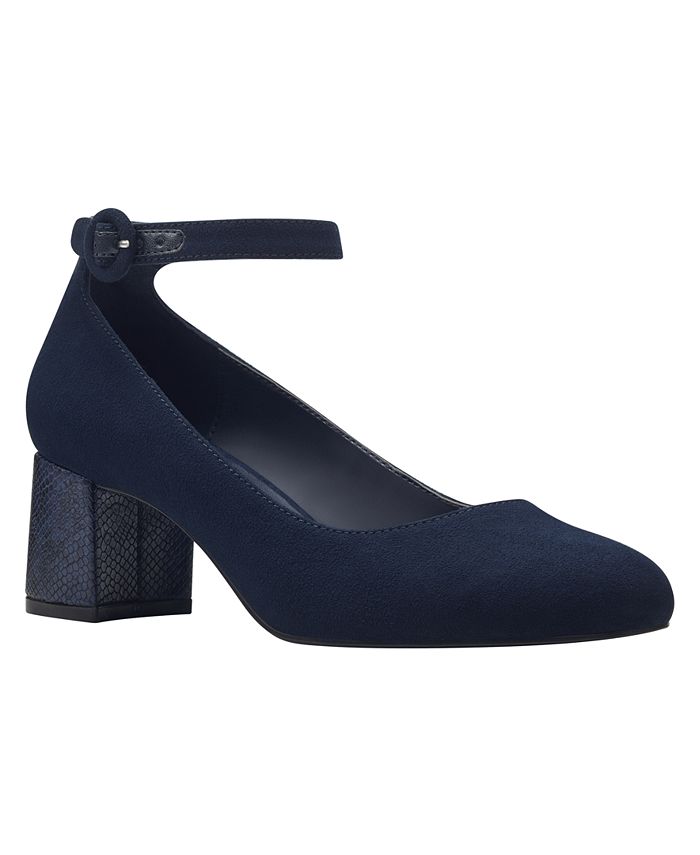 Bandolino odear pump 2025
