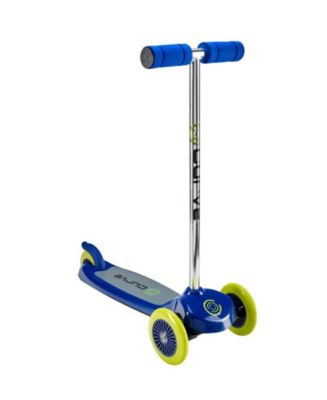 Curve Tilt N Turn Scooter With Light Up Wheels