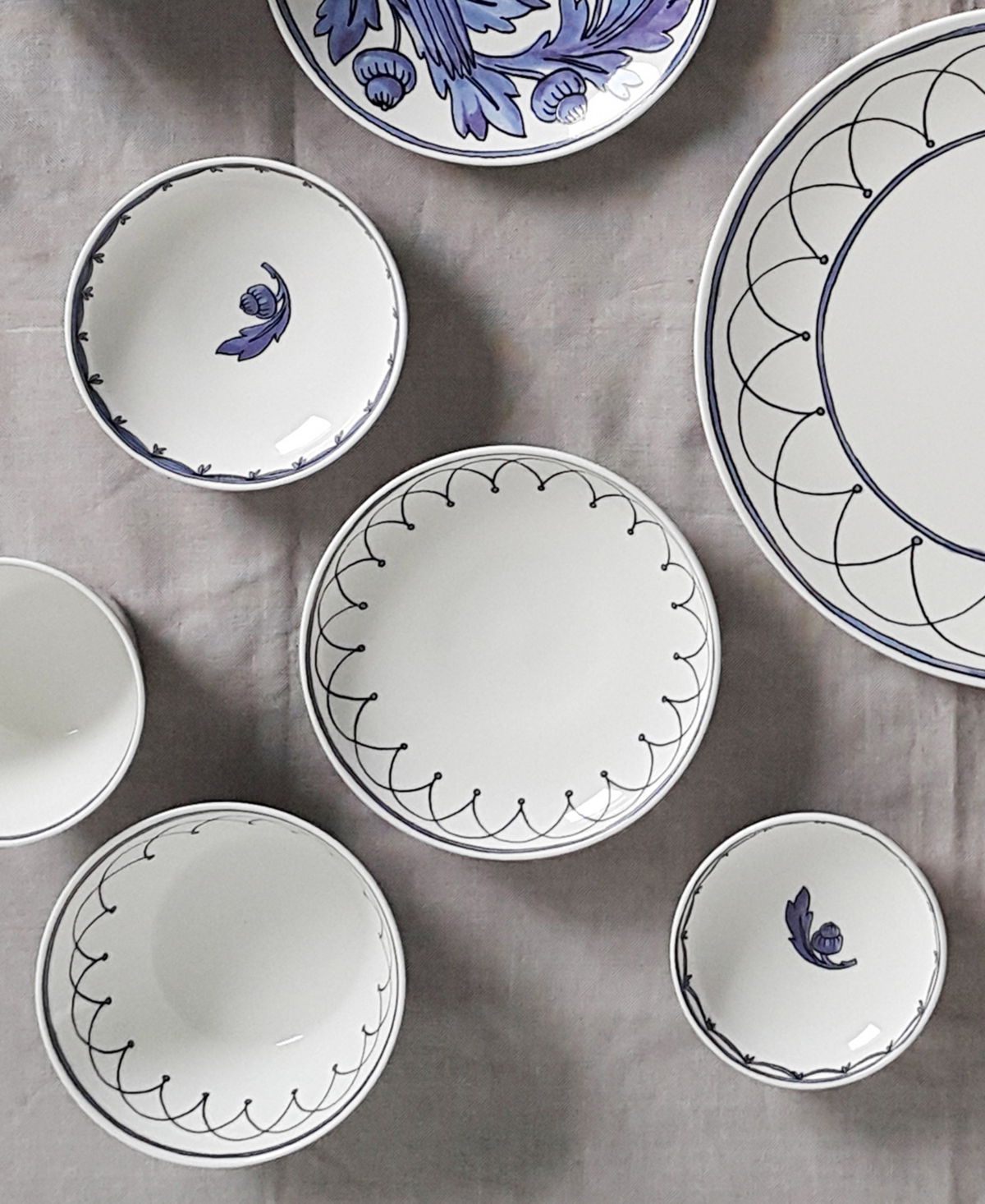 Twig New York Blue Bird Canape Plates - Set of 3 - White With Blue Design