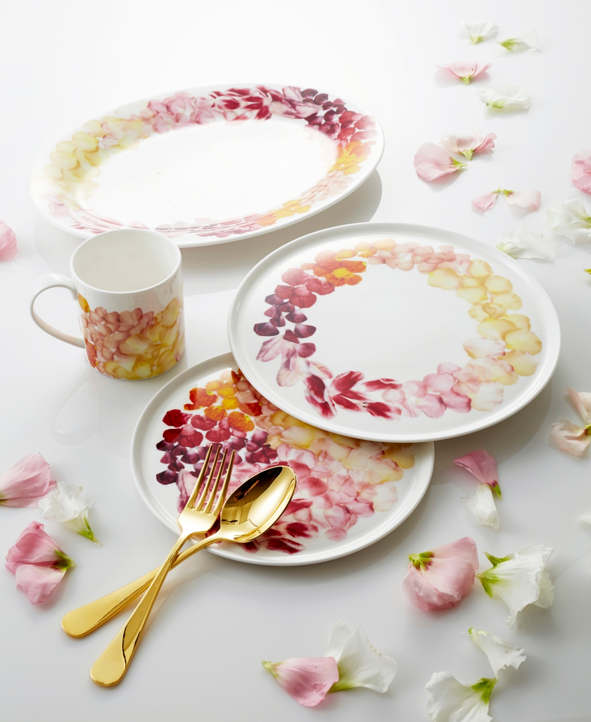 Twig New York Petals Cup & Saucer