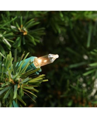 24" Pre-Lit Canadian Pine Artificial Christmas Wreath - Clear Lights