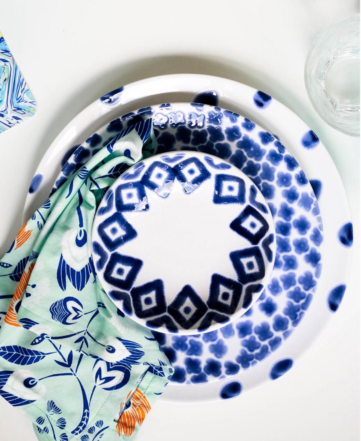 Vietri Santorini Dinner Plate In Dot