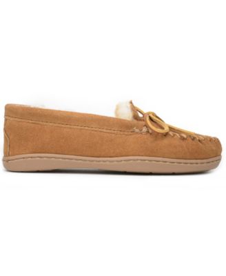 minnetonka sheepskin hardsole moccasin
