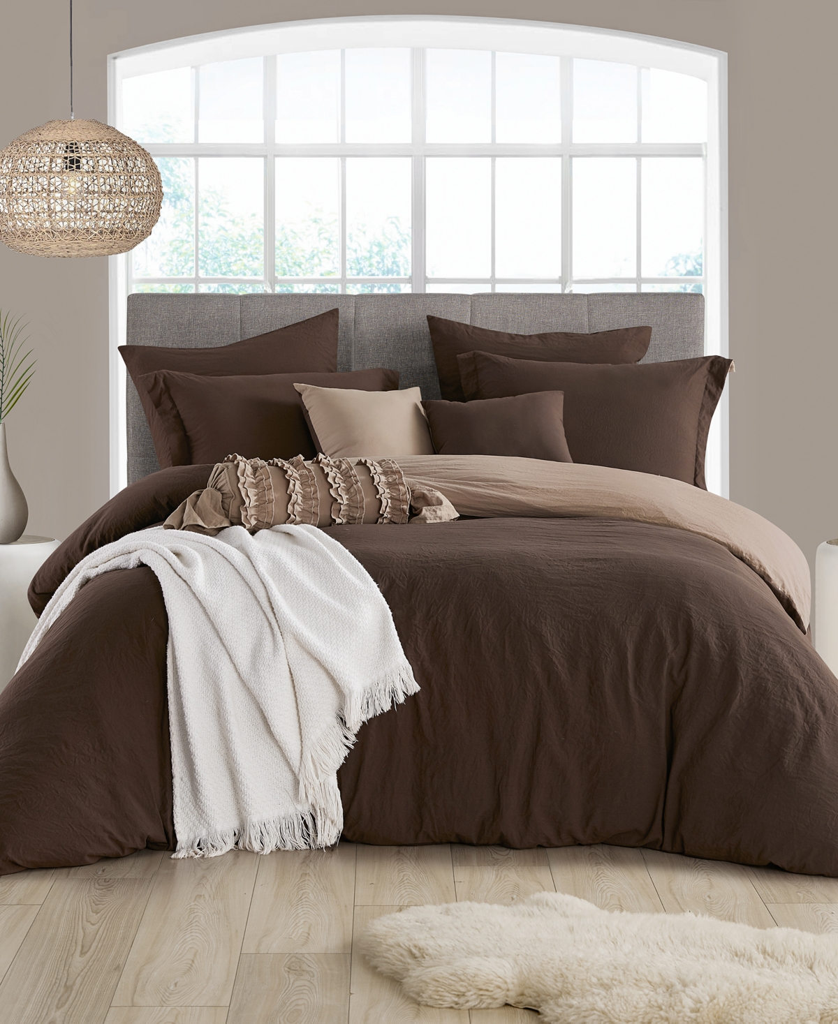Macy's Ultra Soft Reversible Crinkle Duvet Cover Set In Chocolate,tan