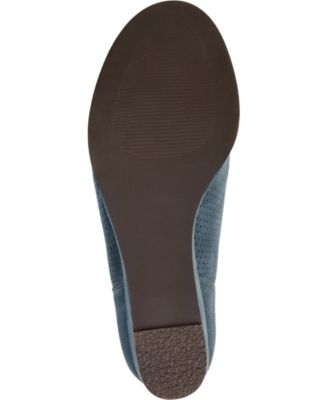 Journee Womens Mylee Medium and Wide Width Pull On Wedge Booties
