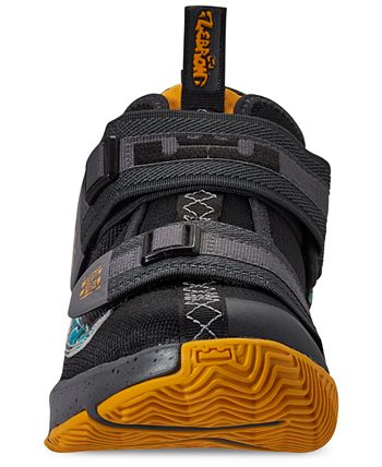 Lebron soldier 13 grade school online