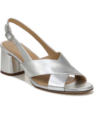 naturalizer gray pumps