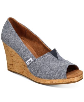 toms women's wedge shoes