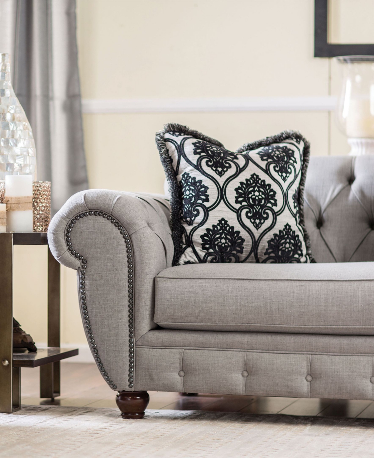 Furniture of America Vaeda Upholstered Sofa