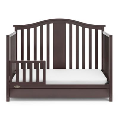 Solano 4-in-1 Convertible Crib with Drawer