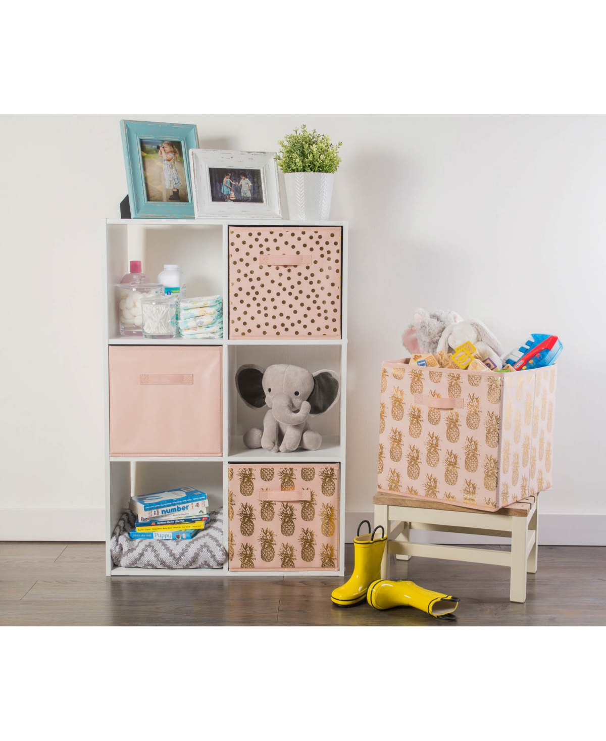 Design Imports Non-woven Polyester Cube Dots Millennial Square Set of 2