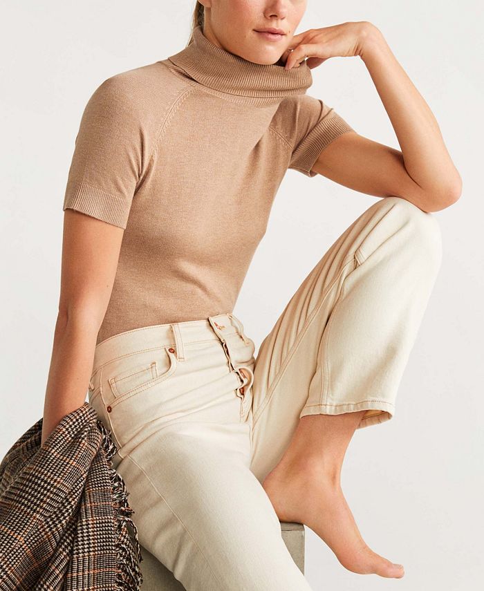 mango turtleneck