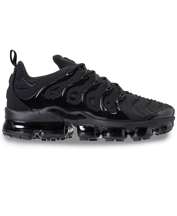 macys vapormax plus