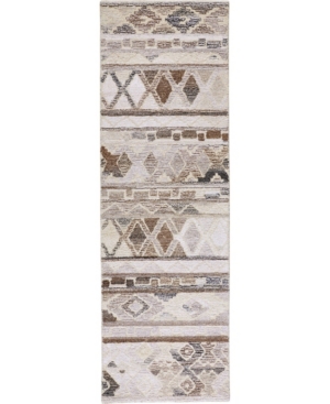 Simply Woven Asher R8770 Brown 2'6" X 8' Runner Rug