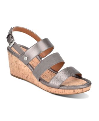 bandolino silver wedges